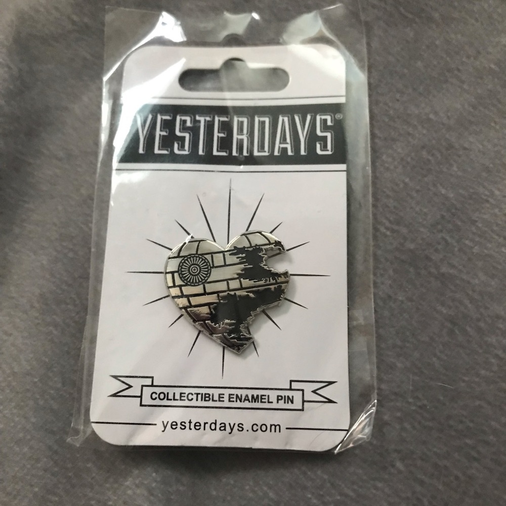 Star Wars Collectible Enamel Pin